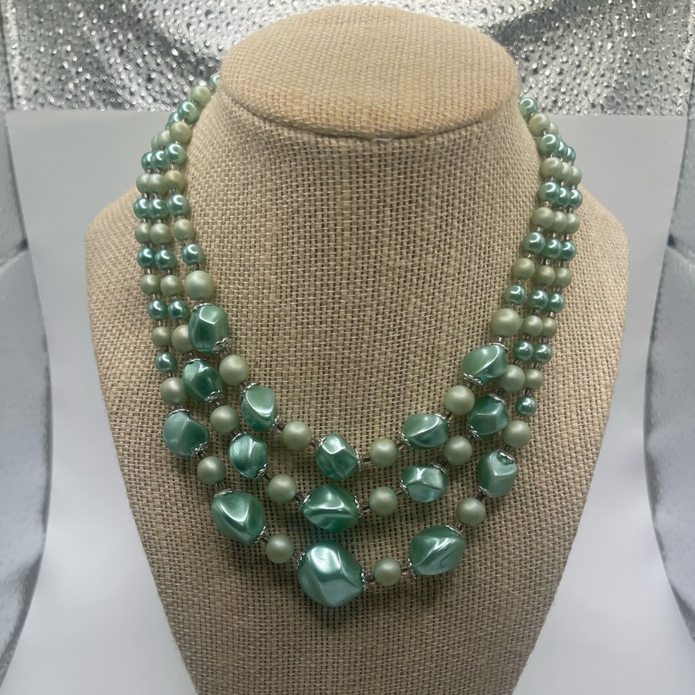 Vintage three strand mint green necklace